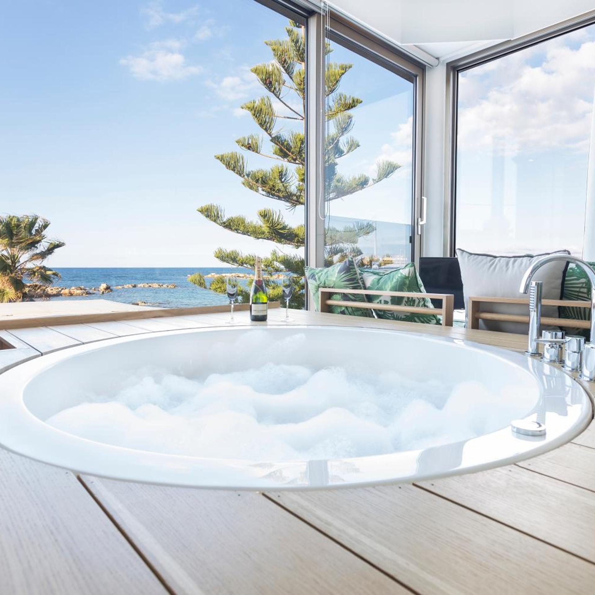 Kalamaki Luxury Suites 25/51