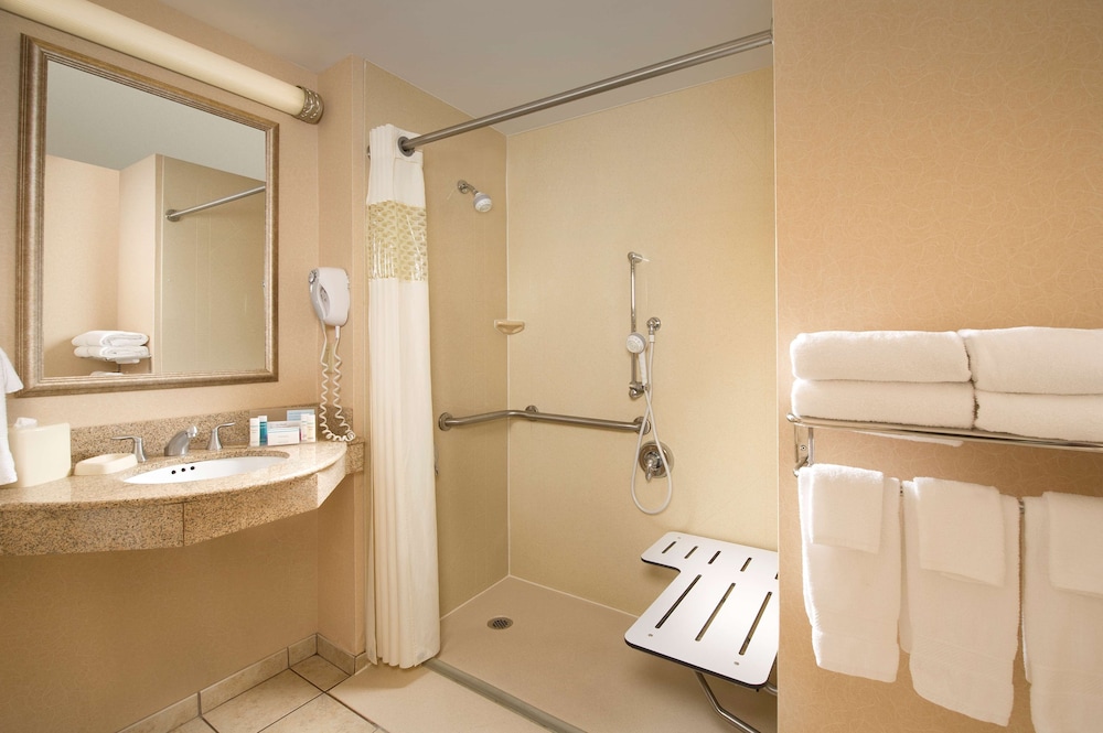 Hampton Inn Syracuse Clay 19/41