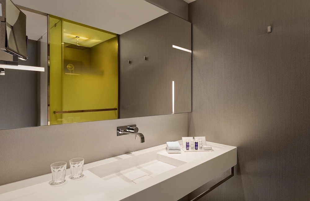 Park Plaza London Waterloo 58/61