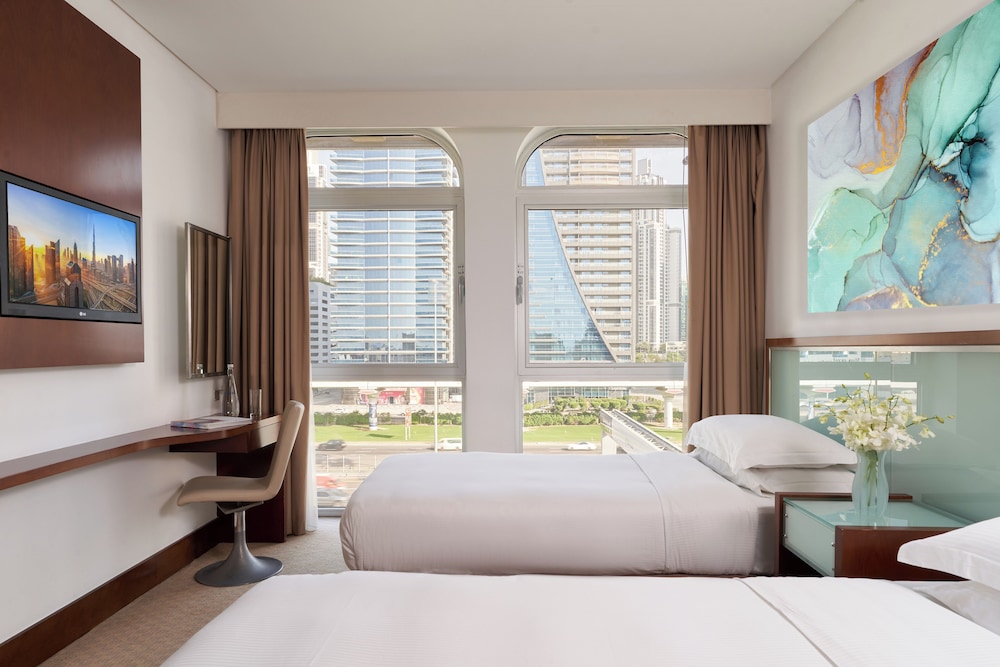 1 BEDROOM, SUITE, TWIN BEDS, BURJ KHALIFA VIEW