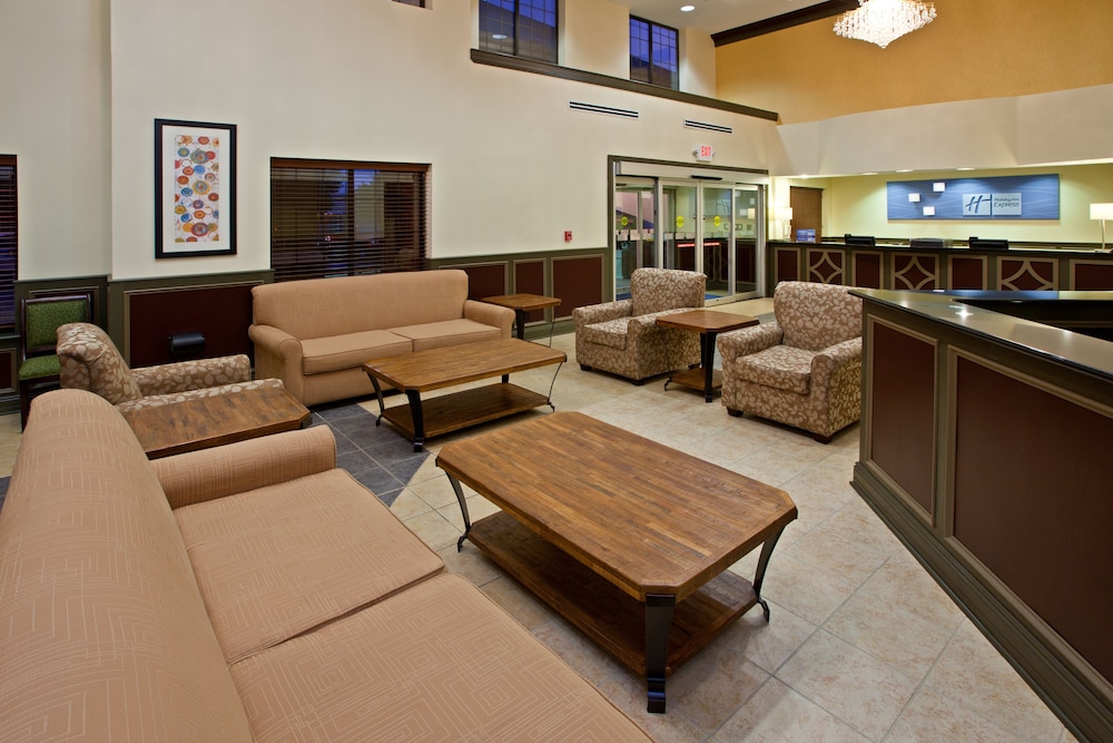 Holiday Inn Express Hotel Suites Indianapolis East 47/75
