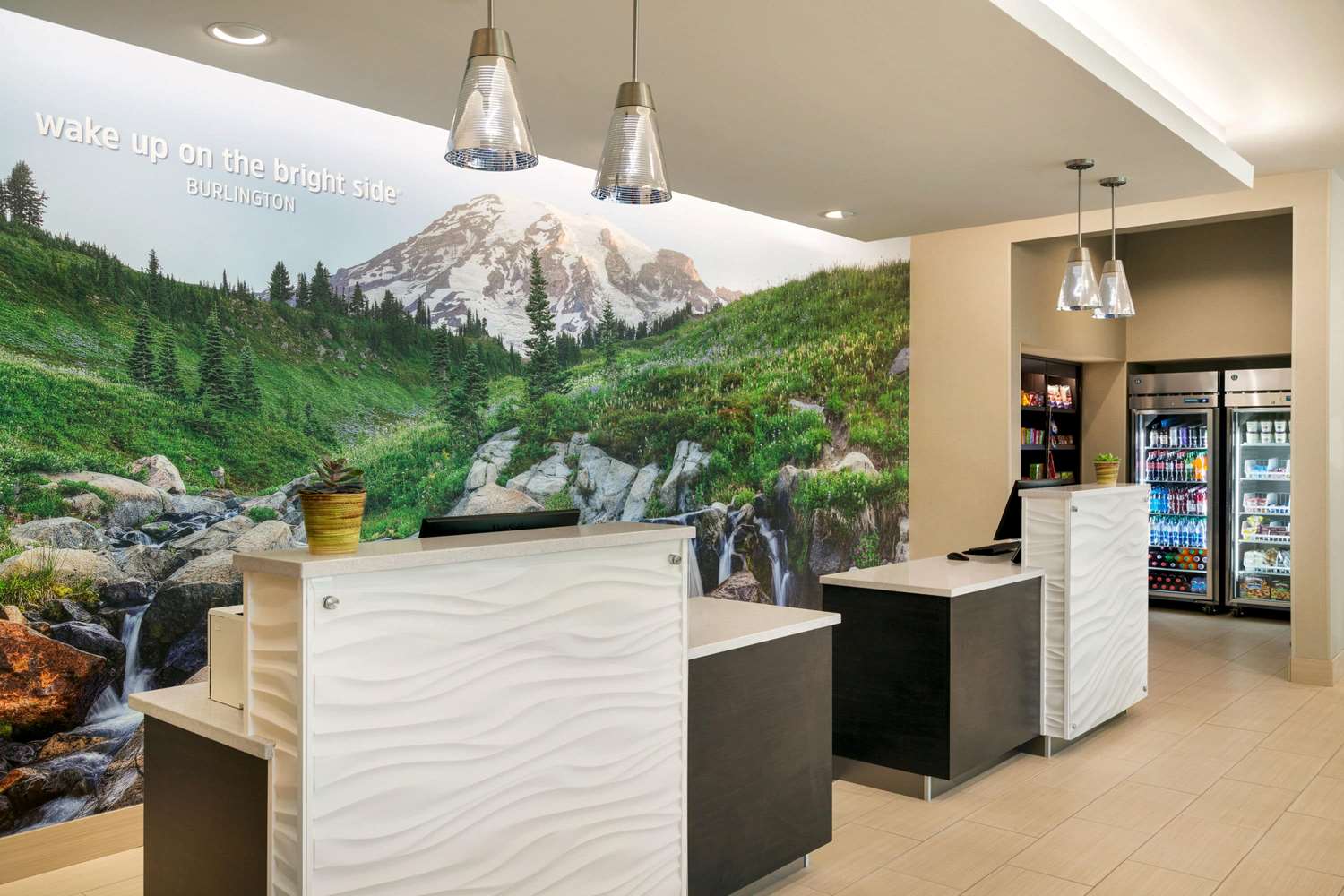 La Quinta Inn And Suites by Wyndham Burlington 4/22
