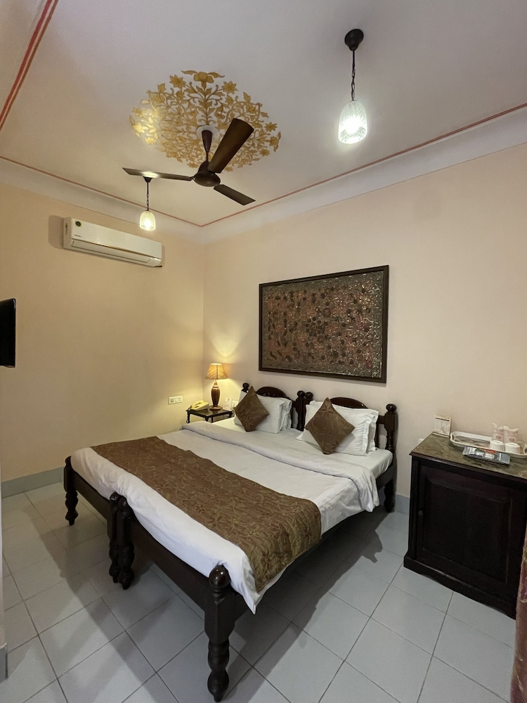 SURYAA VILLA JAIPUR A CLASSIC HERITAGE HOTEL 81/134
