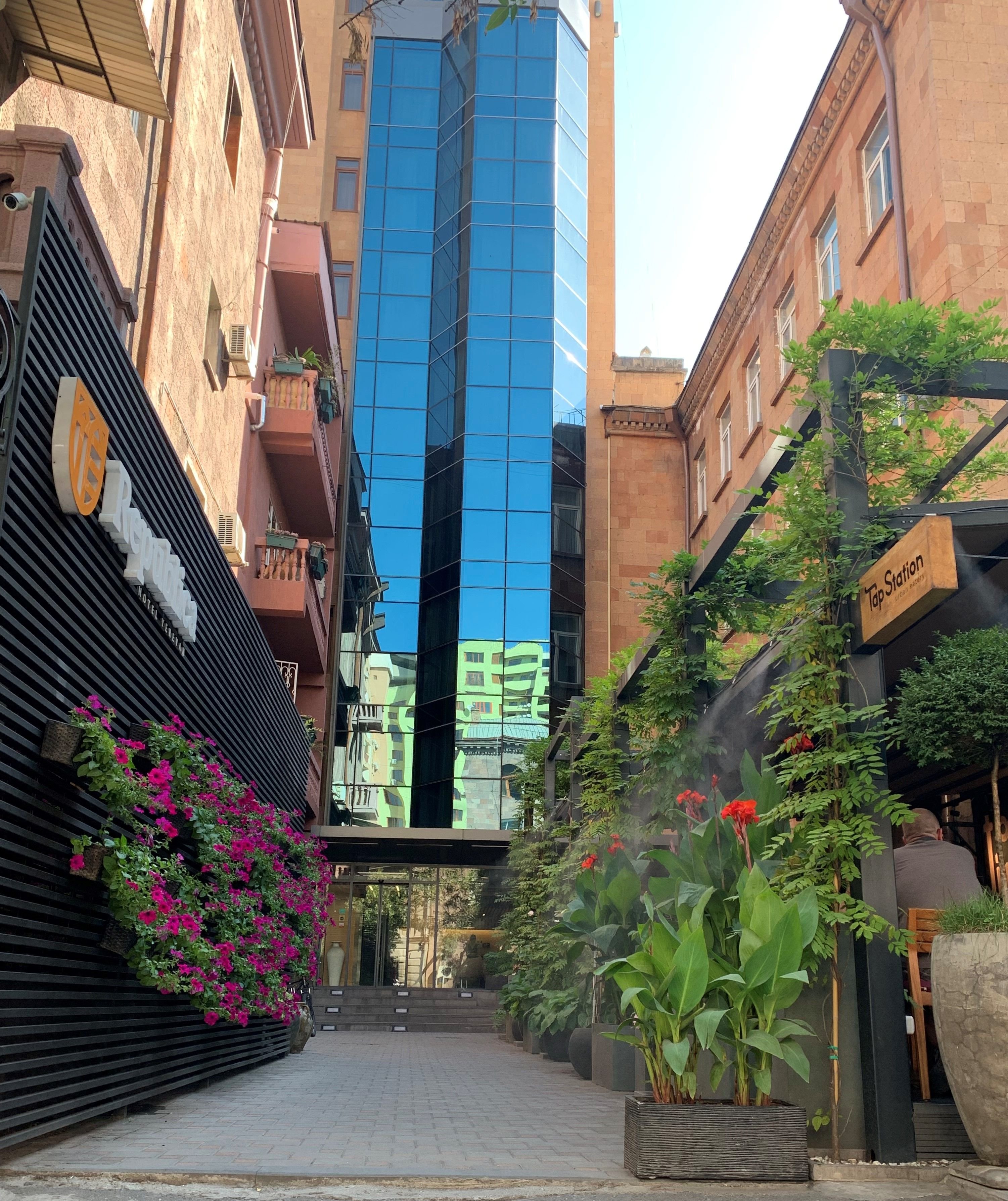 Republica Hotel Yerevan in YEREVAN