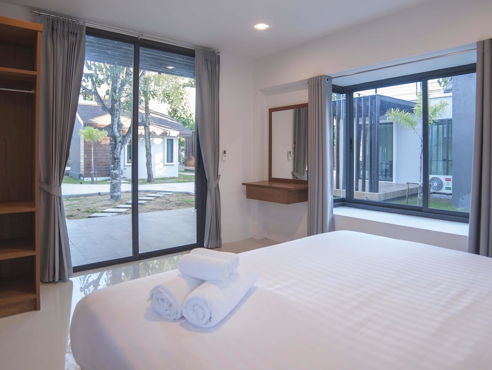 Nariya Bayfront Phuket 13/50