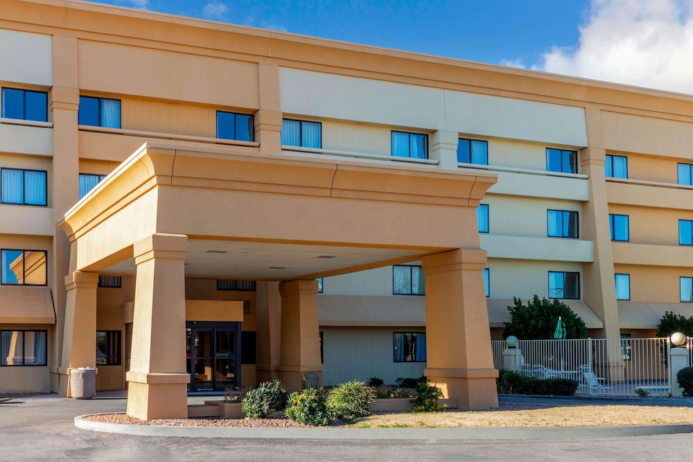 La Quinta Inn & Suites by Wyndham Las Cruces Organ Mountain 5/49