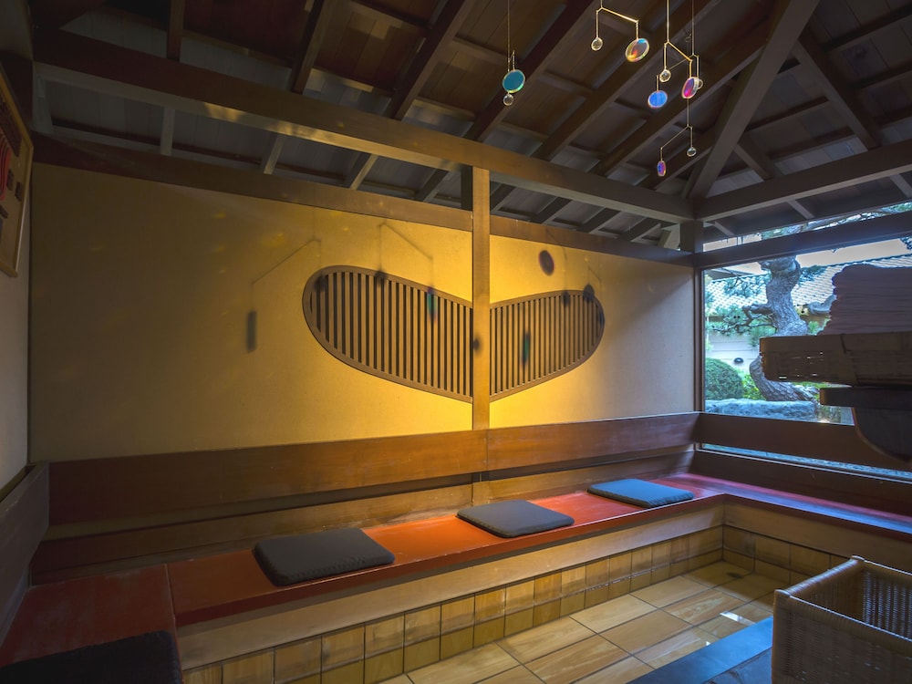 HOTEL YAGI 32/50