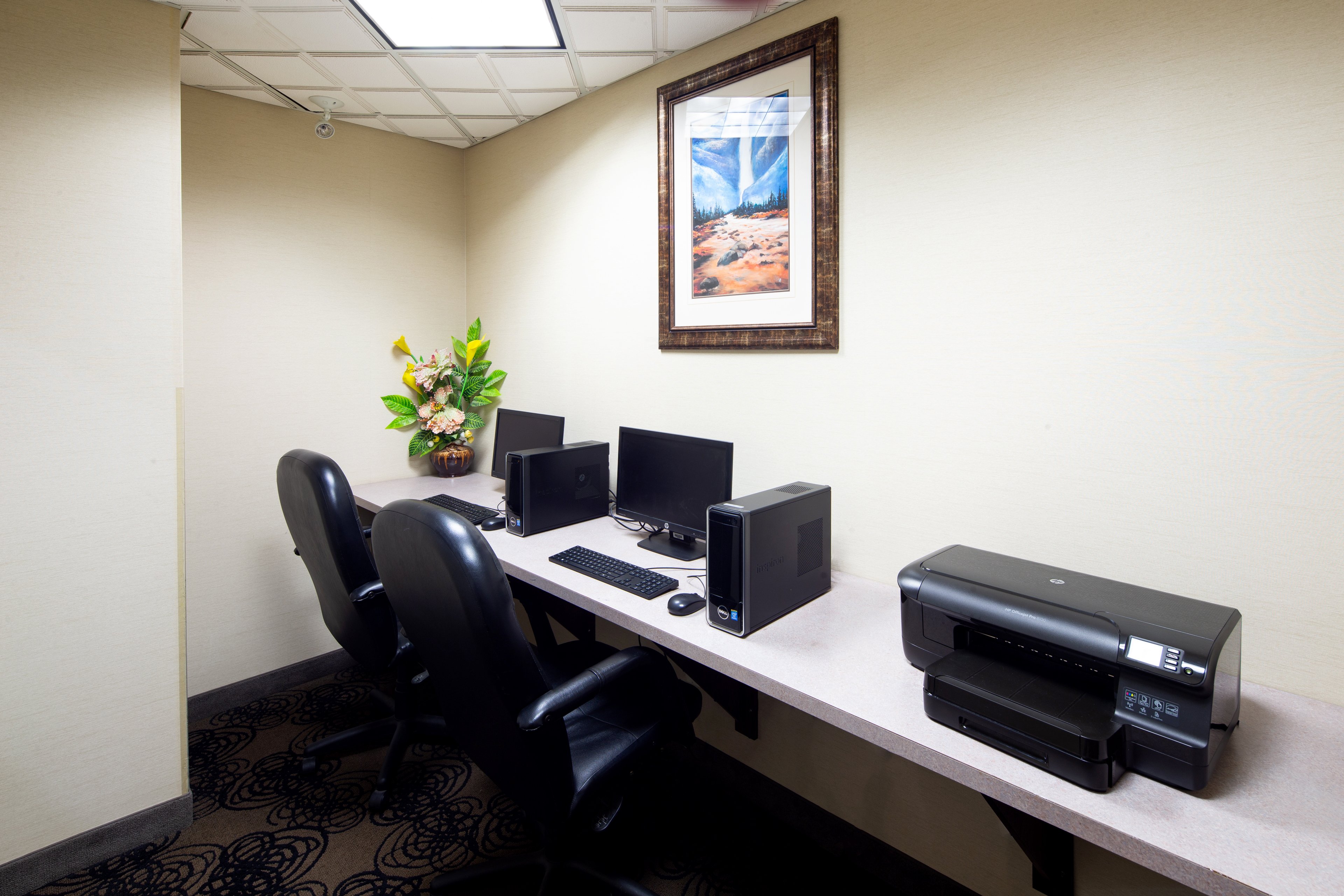 Holiday Inn Express Hotel Suites Edson 40/50