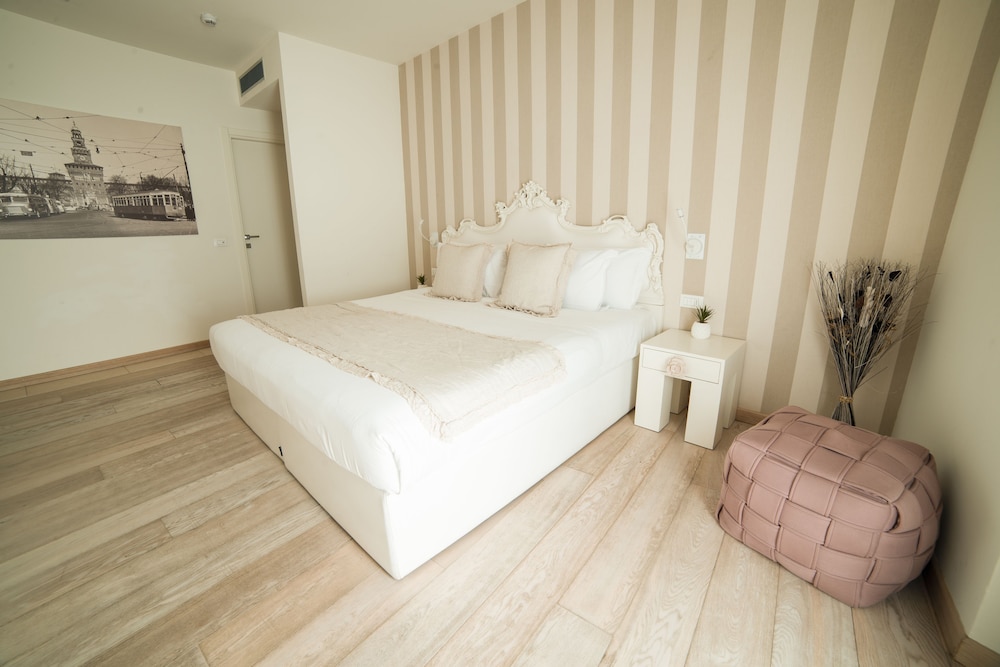 Rooms Milano Duomo 12/28