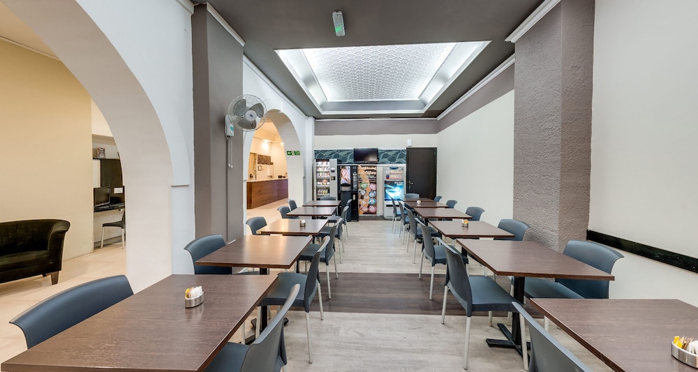 Europa Hotel 32/42