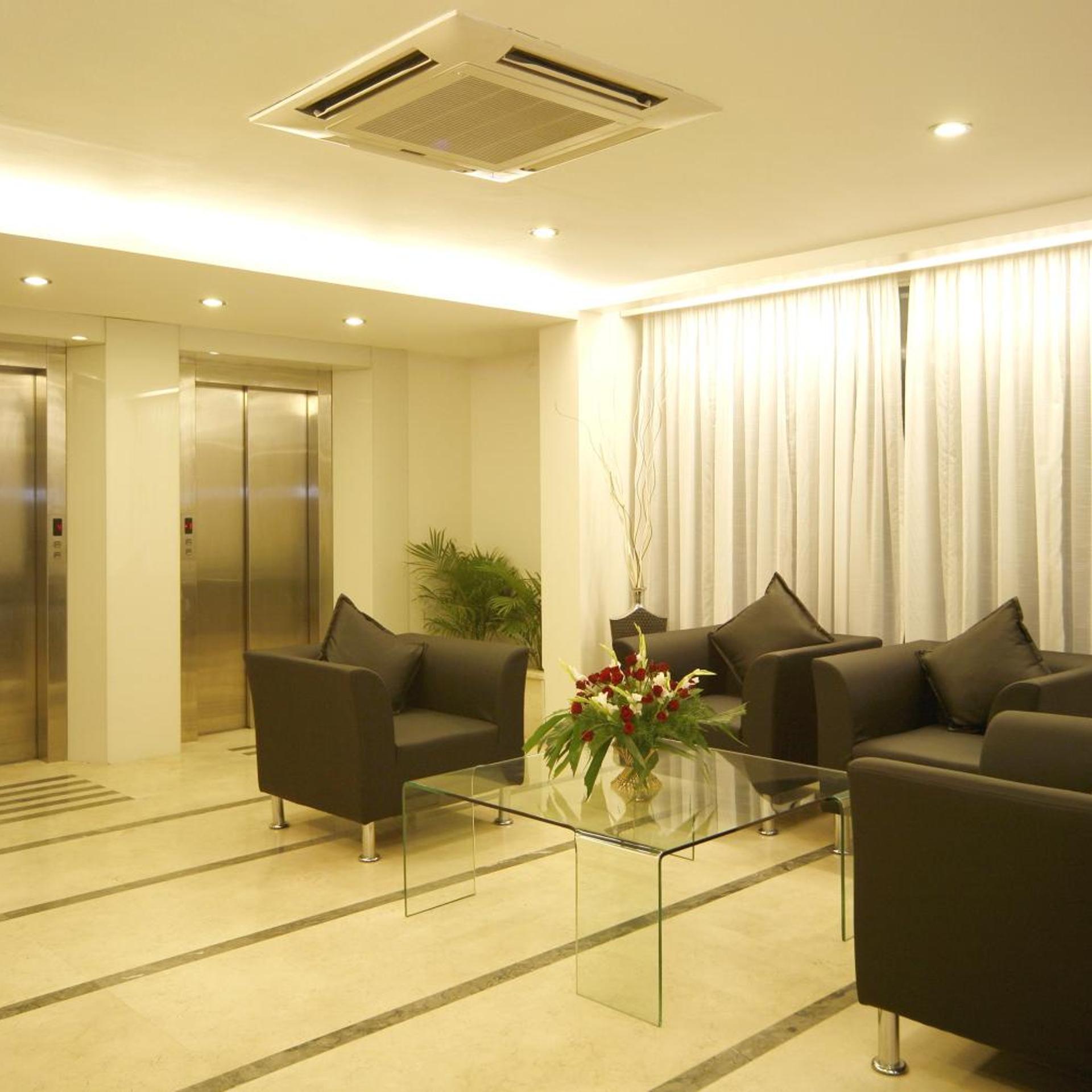 Oyo Premium Deccan Apte Road 29/55