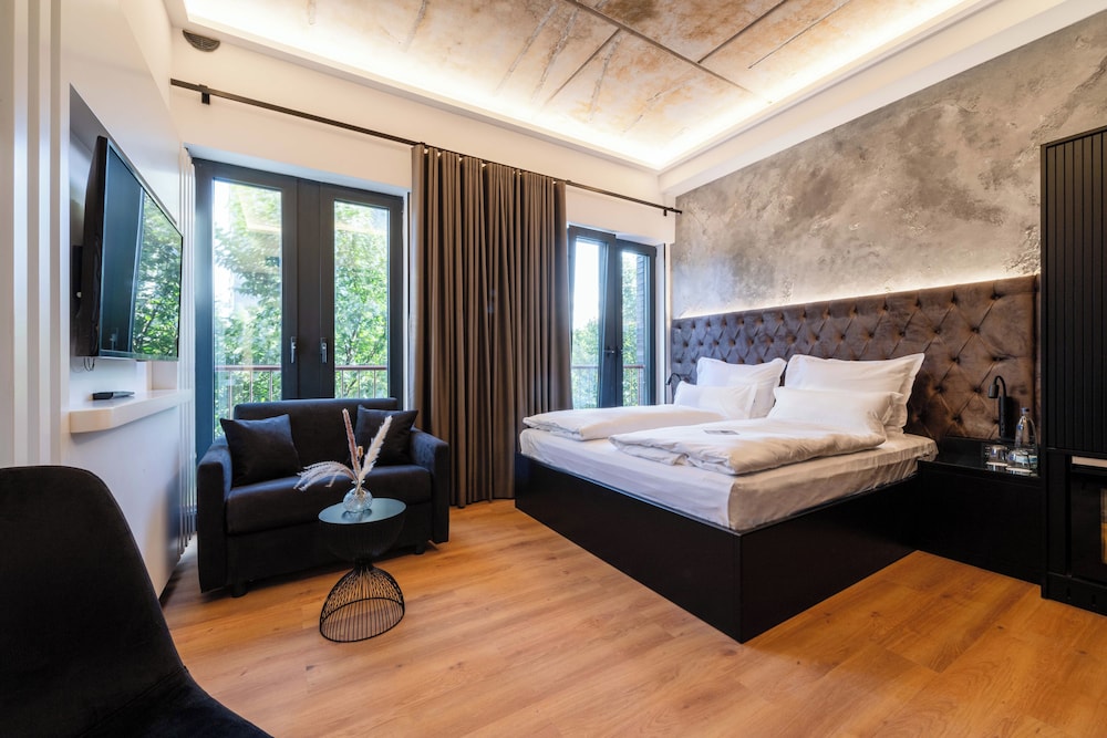 PREMIUM, DOUBLE BED