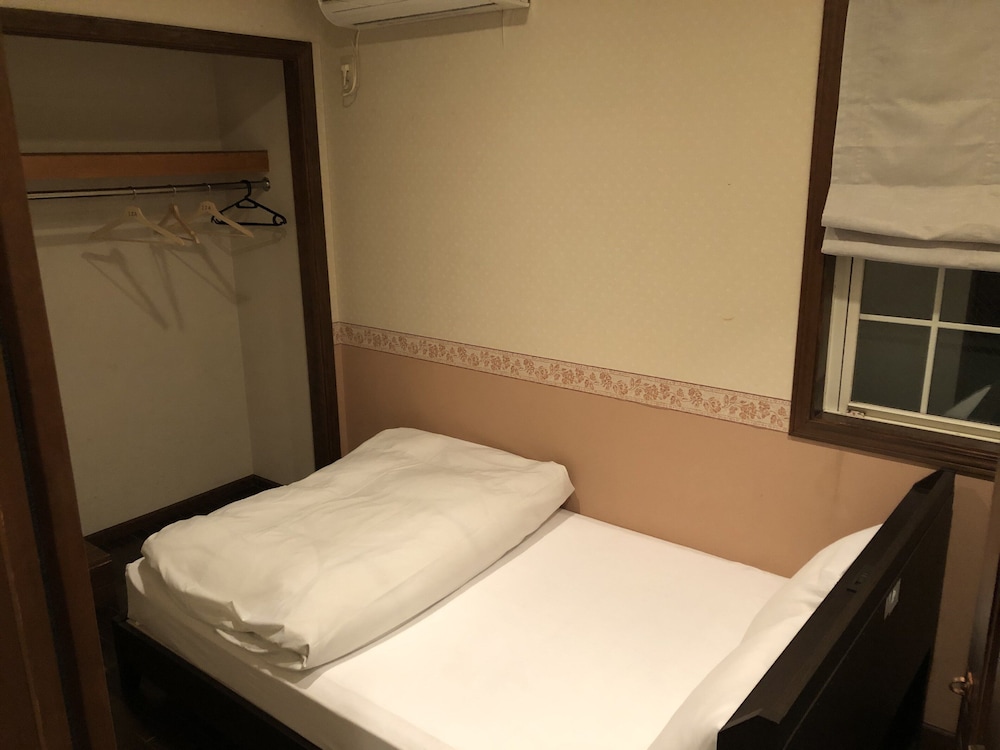Iza Kamakura Guest House & Bar 17/65