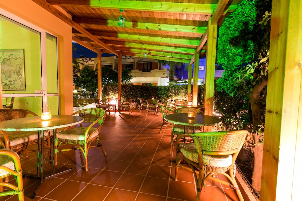 Hotel Elotia 22/30