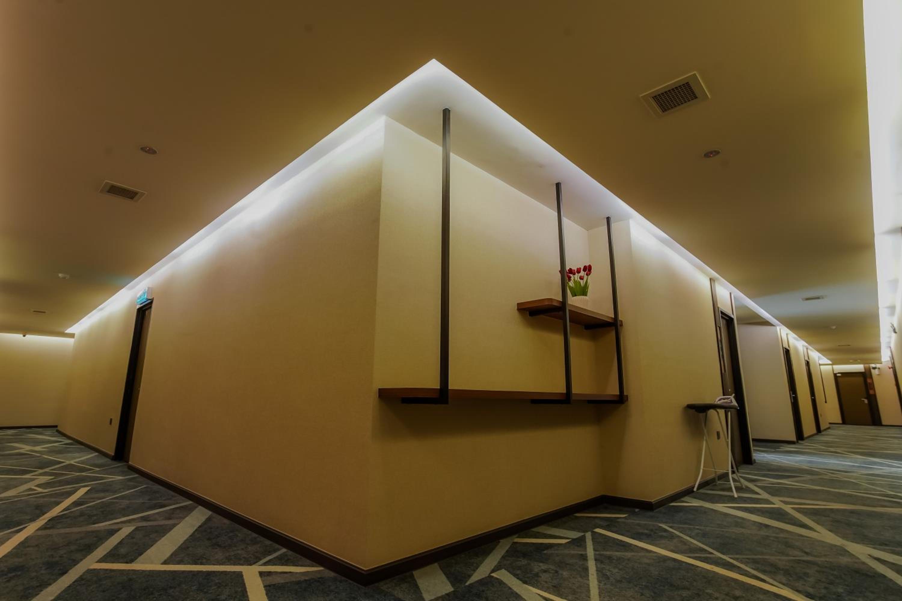 NB HOTEL 17/25
