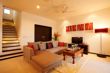 4 BEDROOMS, VILLA, WITH POOL