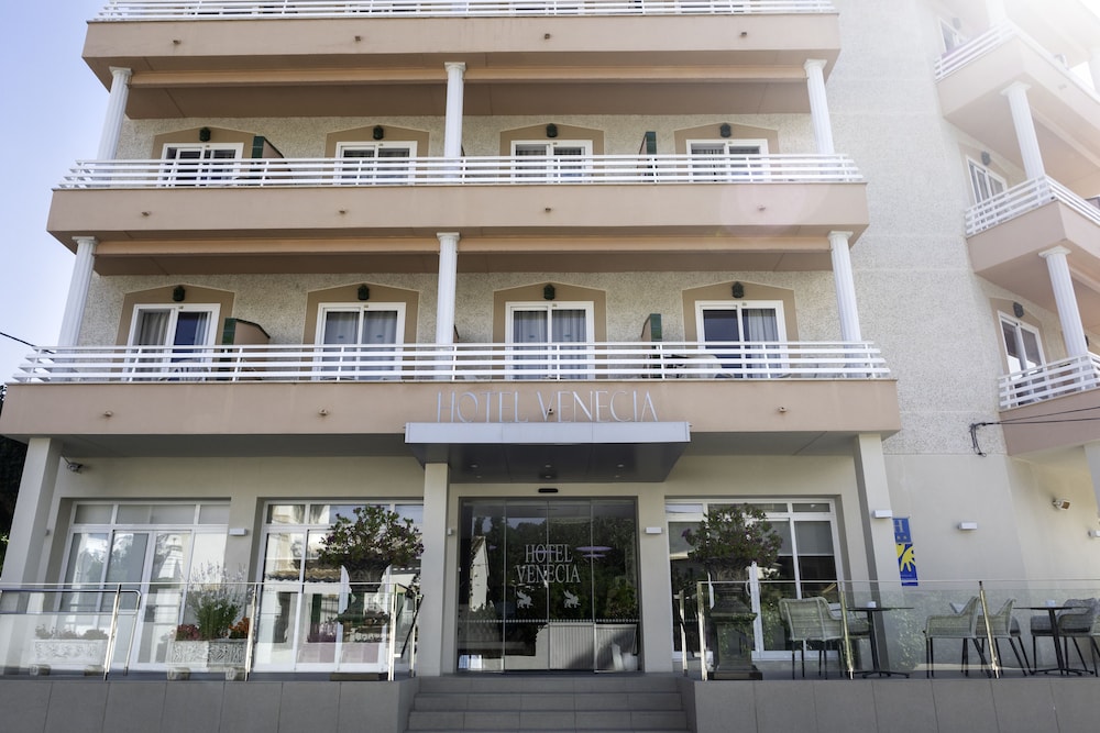 Venecia Hotel 6/64