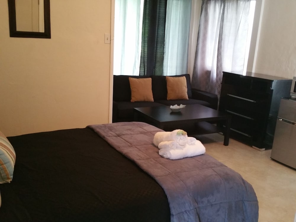 Stay Inn 34/50