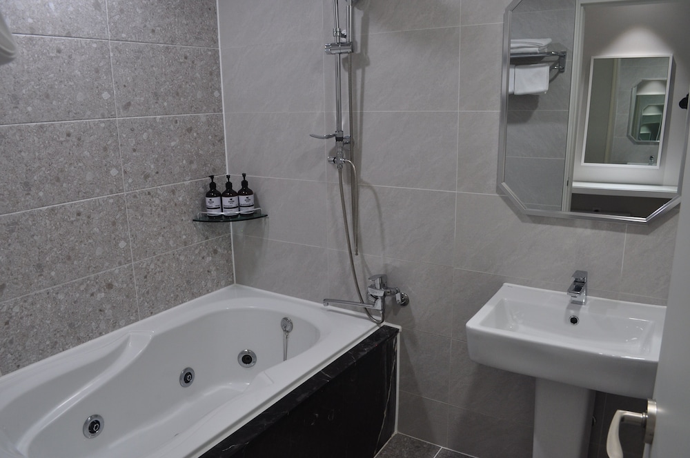 Business Hotel Venture 25/29