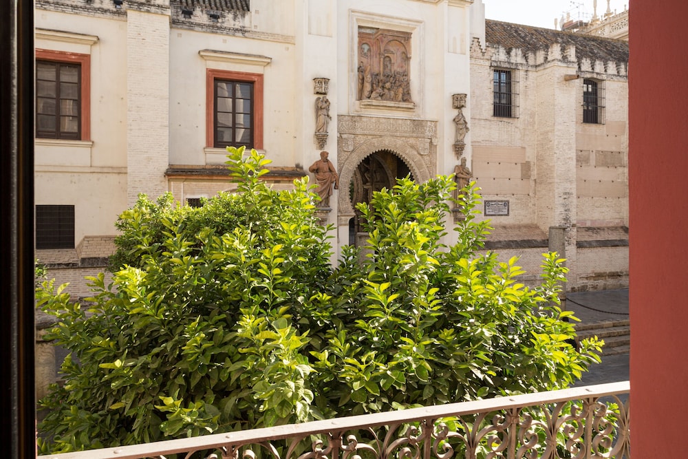 Apartamentos Puerta Catedral Sevilla 52/58