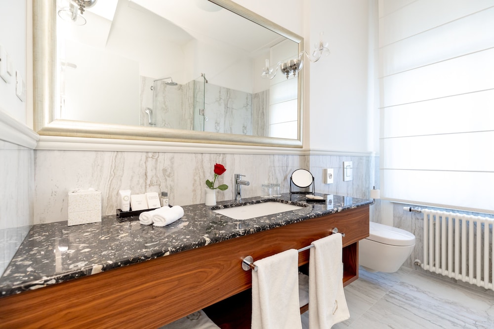 Le Premier Boutique Hotel 23/66