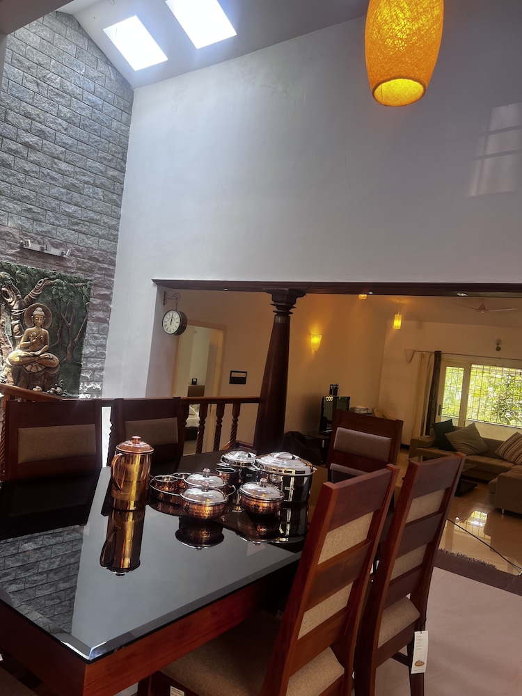 Yercaud Bungalow Stay 16/22