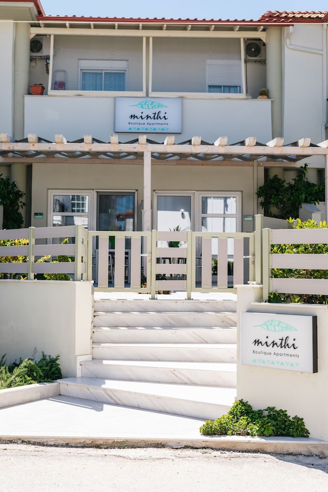 Minthi Boutique Apartments 1/50