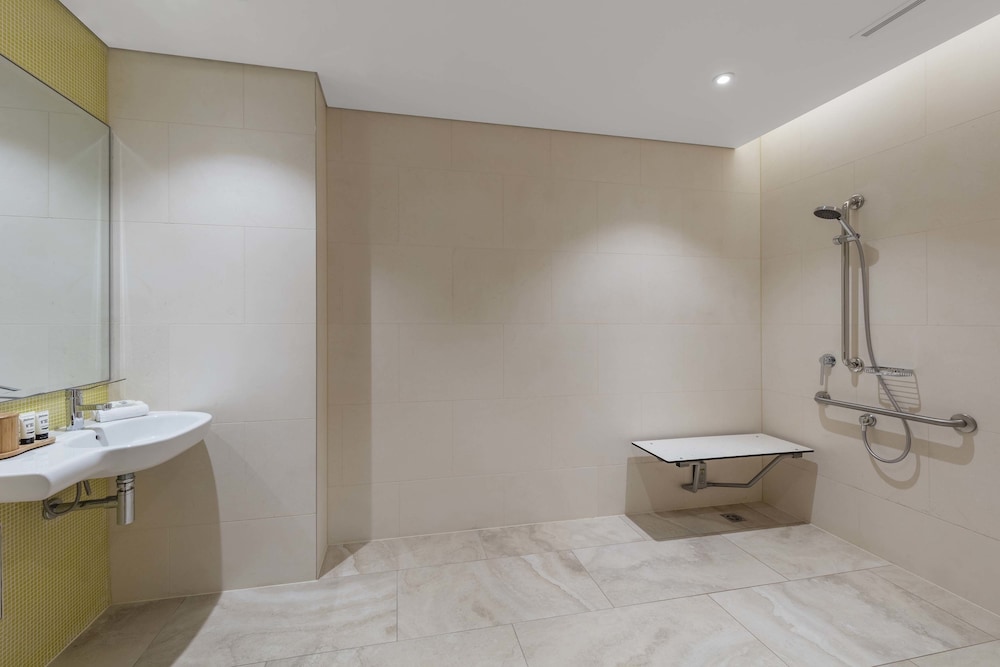 Rydges Australia Square 87/88