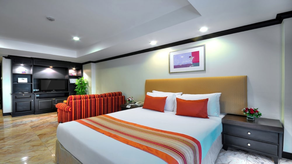 PIPA Bangkok Sukhumvit 11 by Kingston Hotels 21/60
