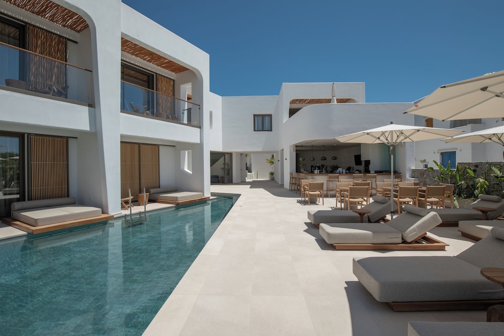 Nuca Mykonos 46/48