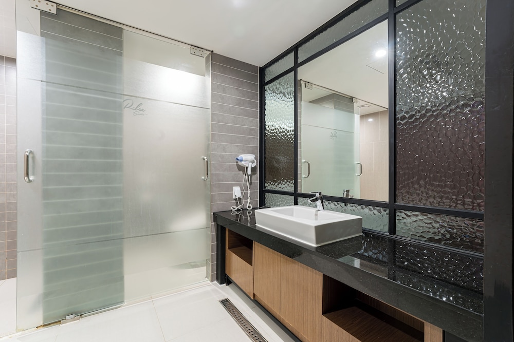 Brown Dot Hotel Incheon Songdo 50/50