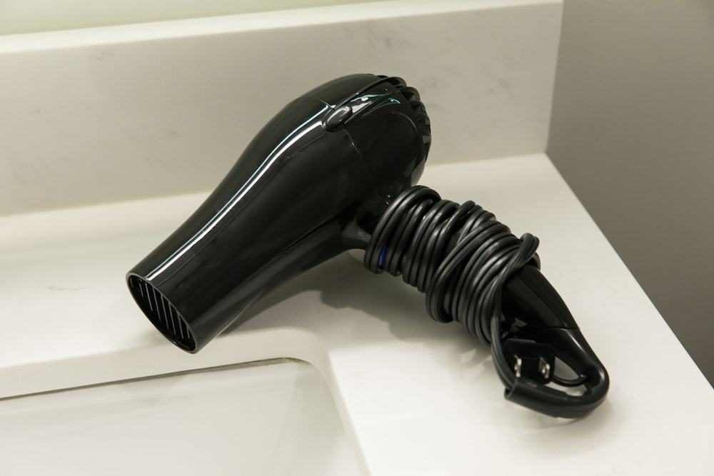 Days Inn by Wyndham 100 Mile House 16/24