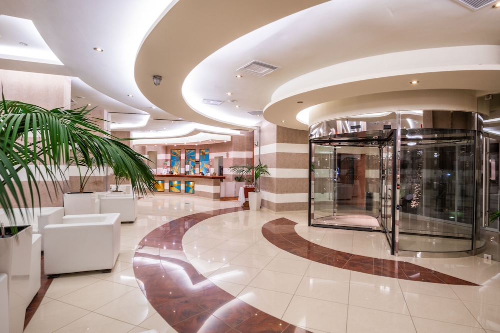 Konstantinos Palace 7/50