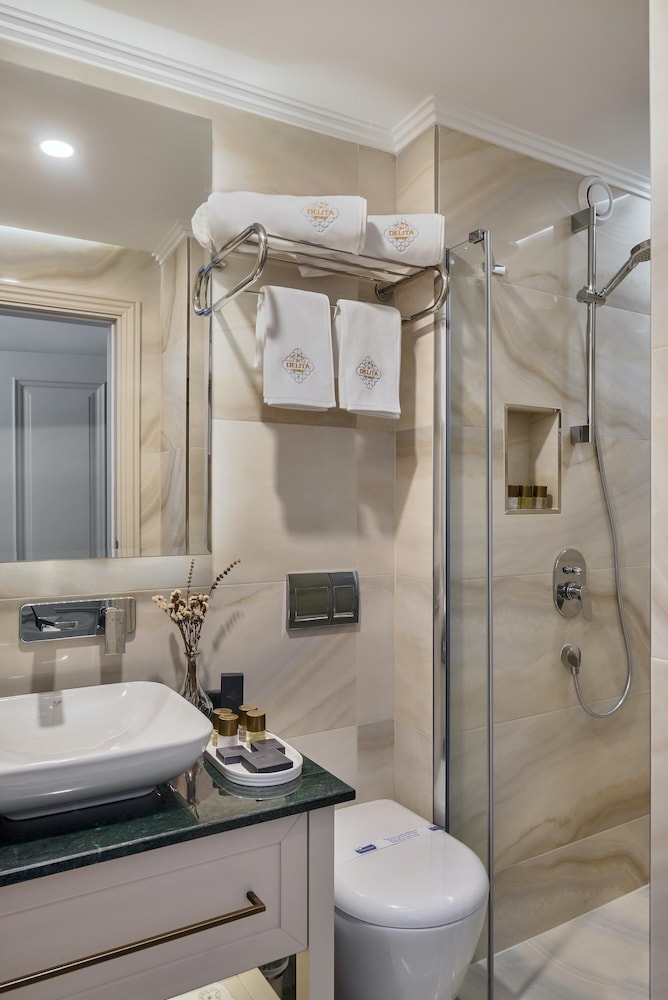Delita City Hotel 50/50