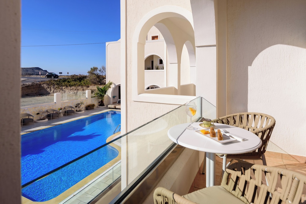 Astir Thira 29/57