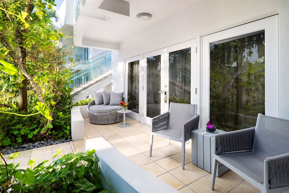 Santa Maria Suites 24/78