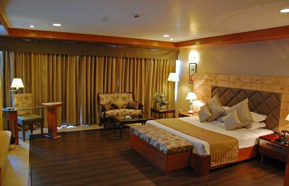Hotel Shivalik View 1/9
