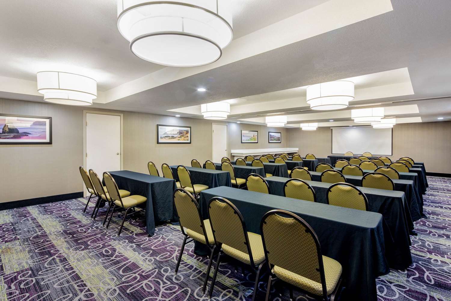 La Quinta Inn & Suites by Wyndham Oakland - Hayward 25/34