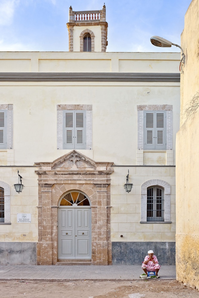 Hotel L'Iglesia 4/50