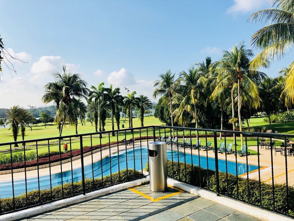 Orchid Country Club 6/64