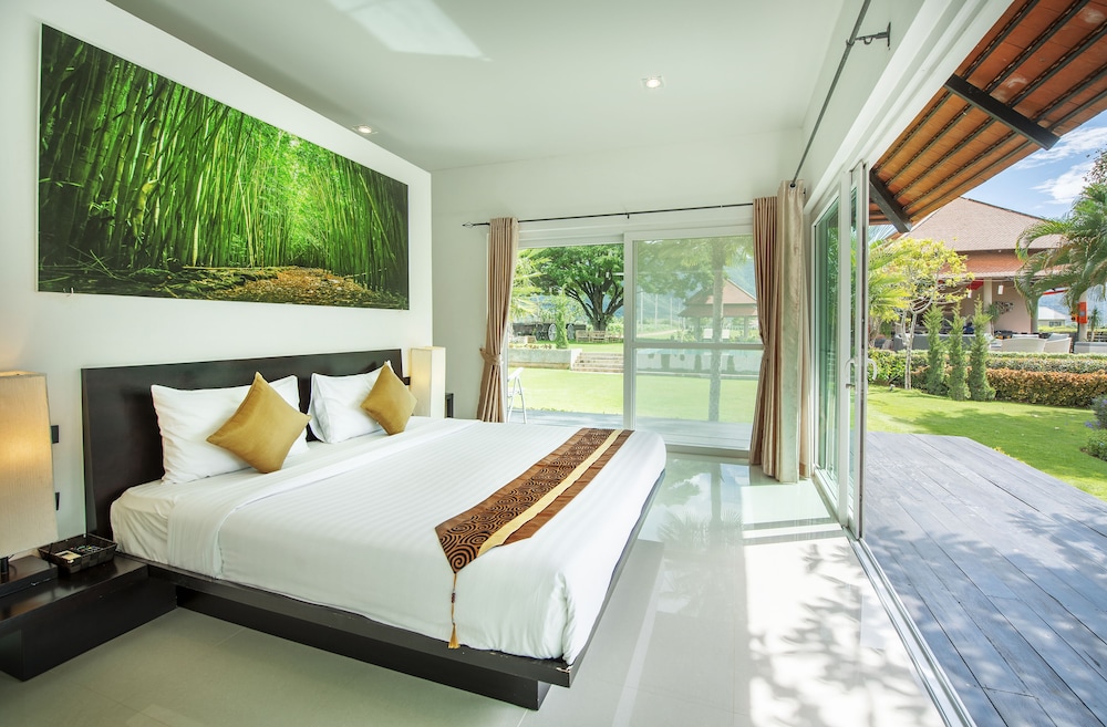 Lucerne Villa Resort 6/34