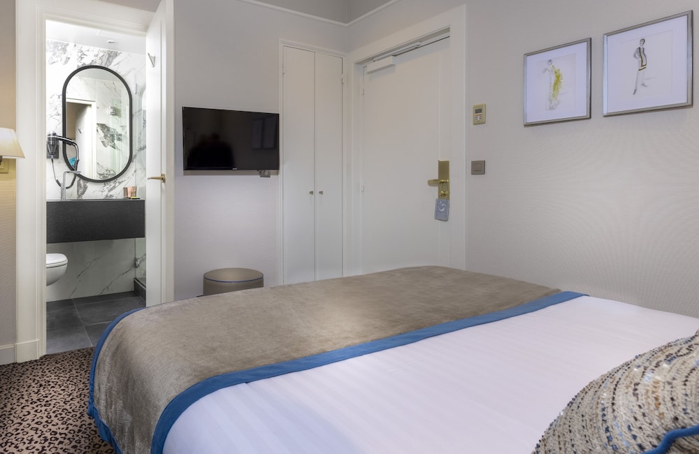 Hotel Du Bois Champs-Elysees 21/50