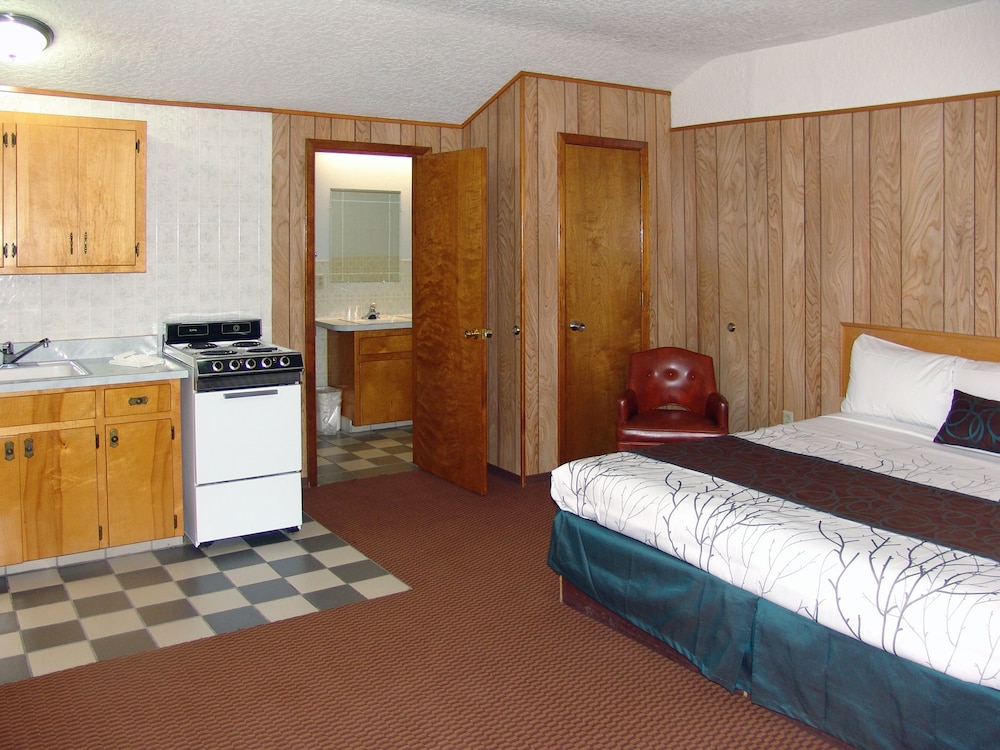 The Inn At Salmon Creek 3/23