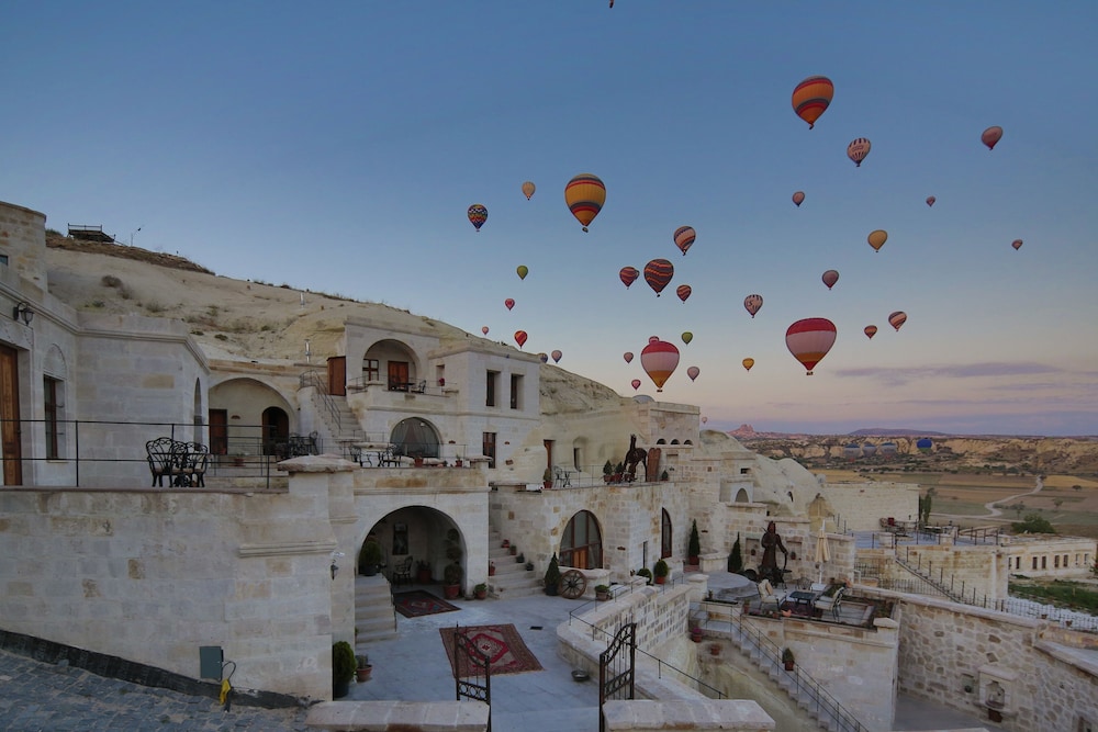 Phocas Cave Suites 68/71