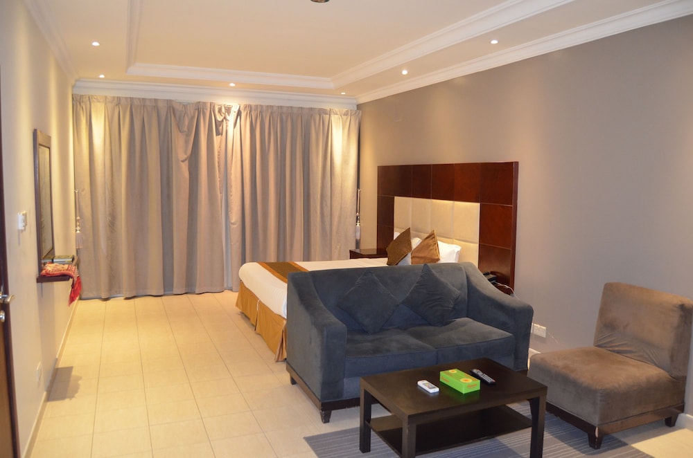 دنر 2(Danar Hotel Apartments 2) 9/19