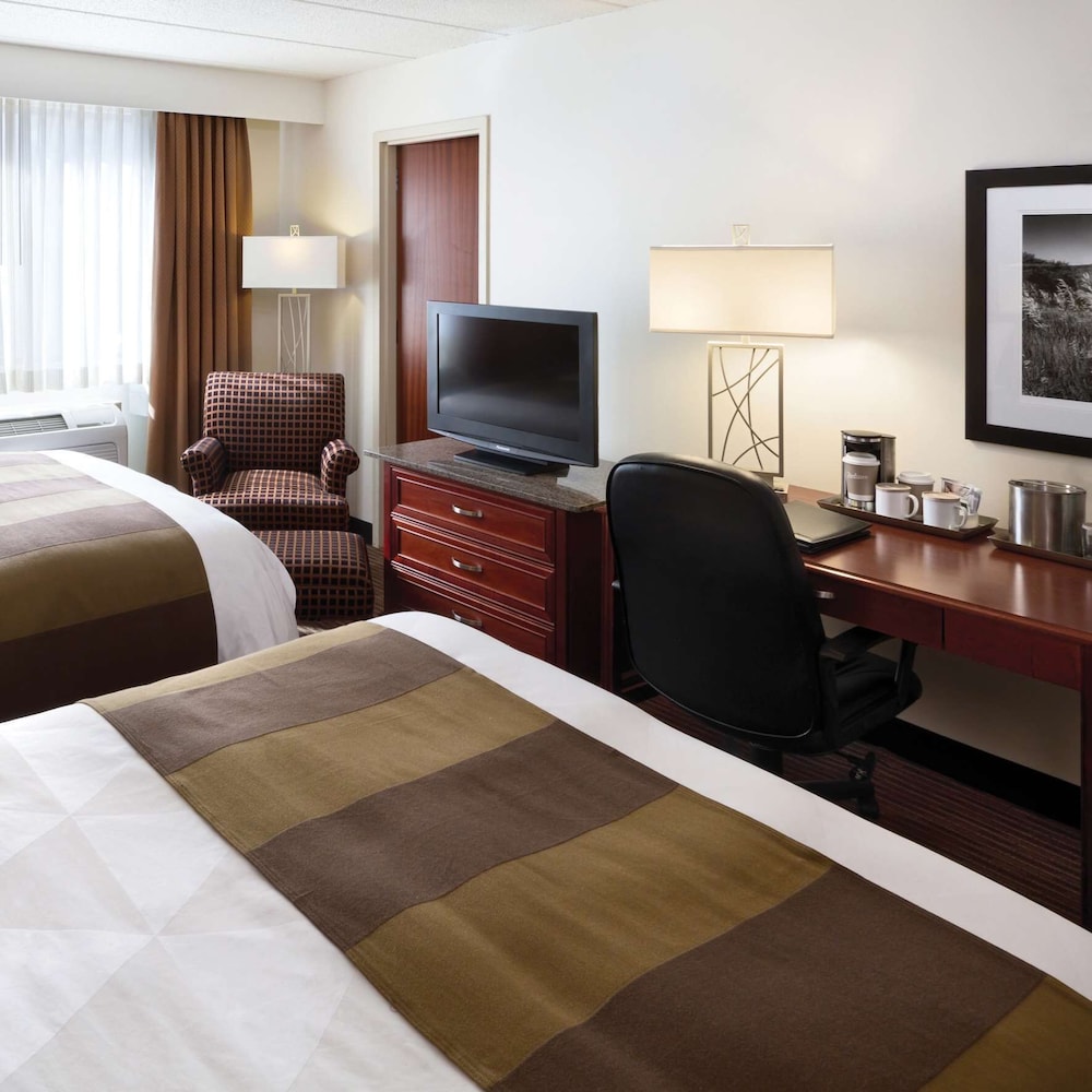 Radisson Hotel Bismarck 13/44