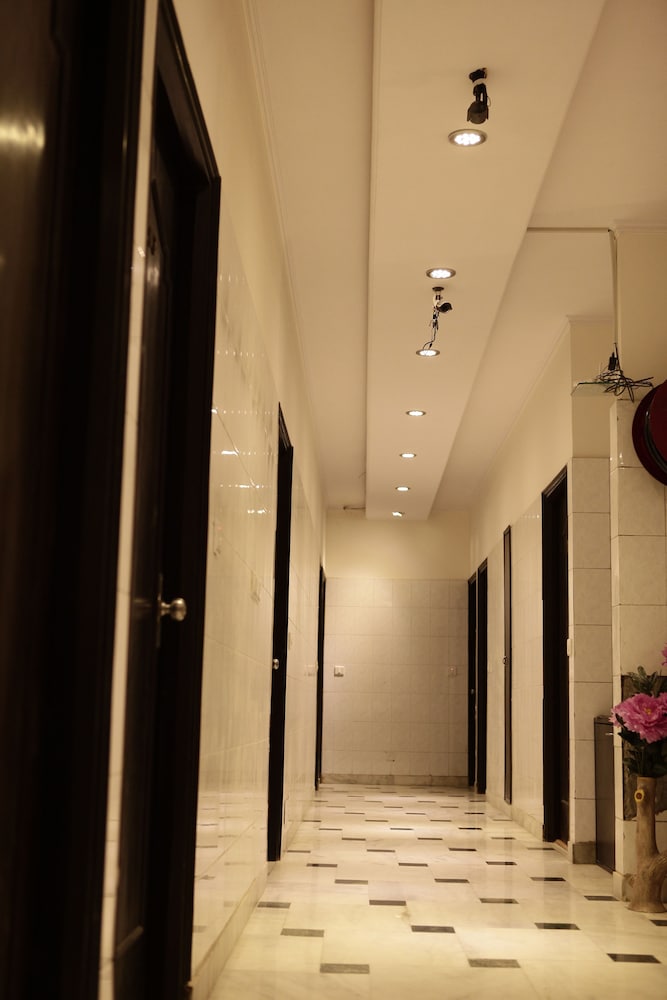 Delhi Darbar hotel 45/63