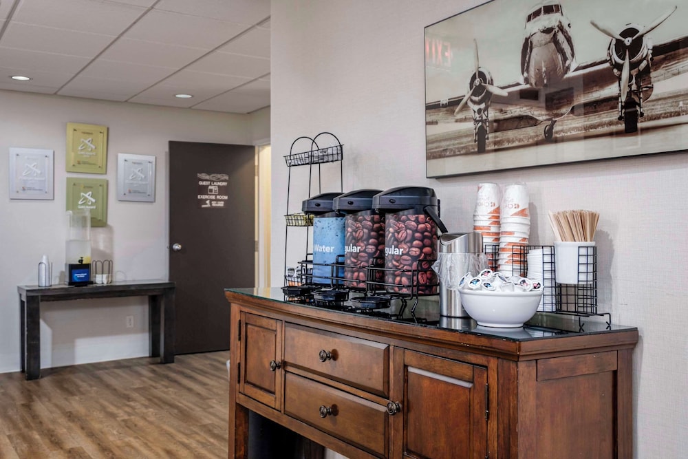 Comfort Inn Gander 5/20