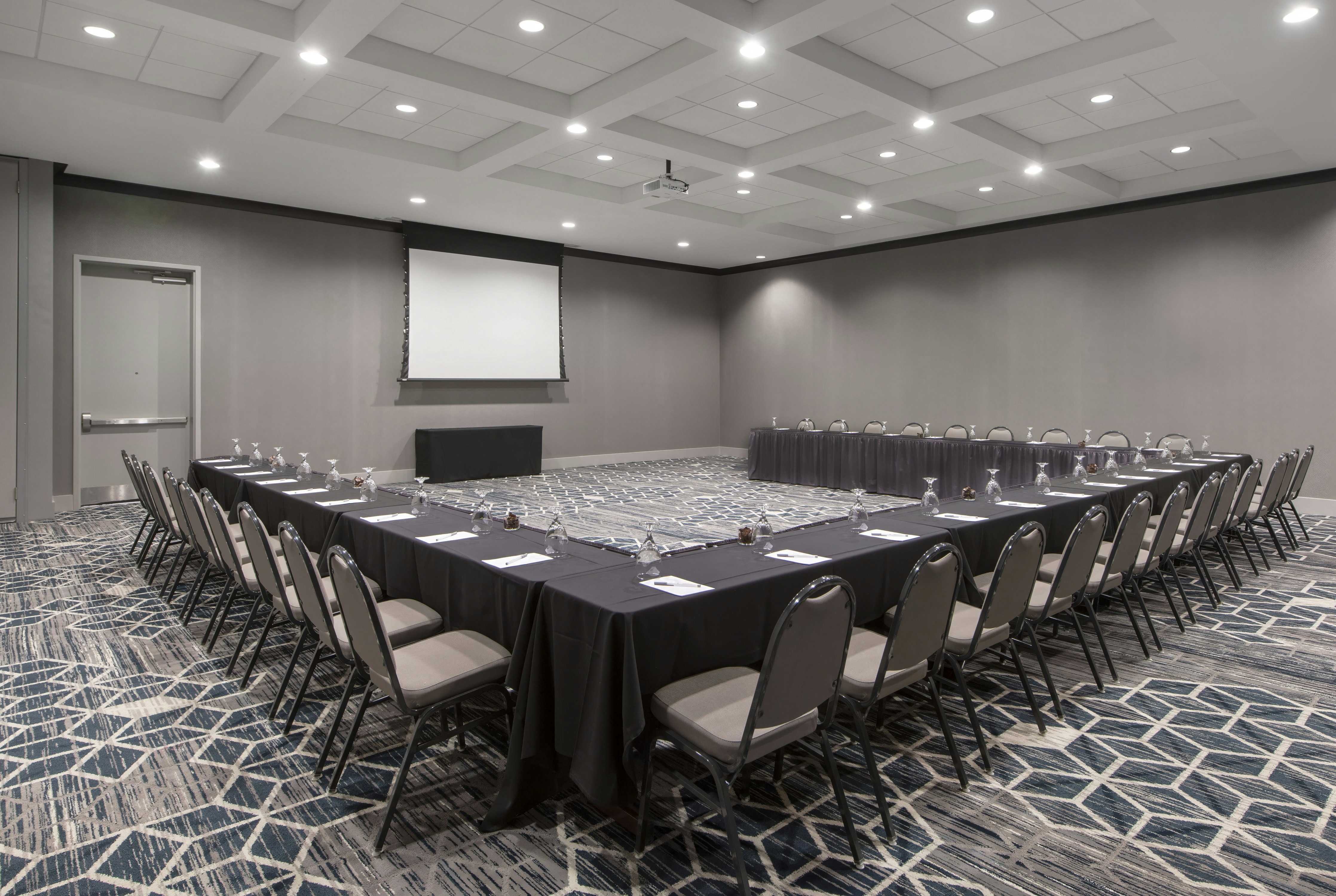 Hilton Garden Inn Raleigh Cary 55/67