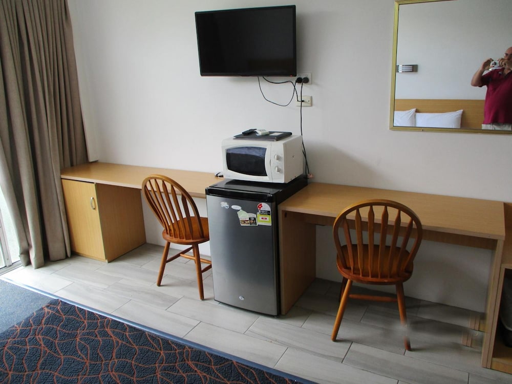 AIRWAY MOTEL 30/50